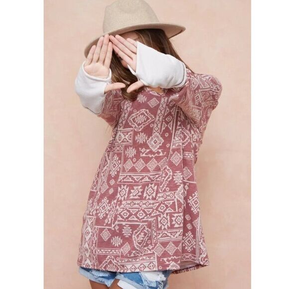 BiBi Aztec French Terry Tunic Boatneck Top Thumb Holes in Burgundy Fade sz Mediu - Picture 2 of 5